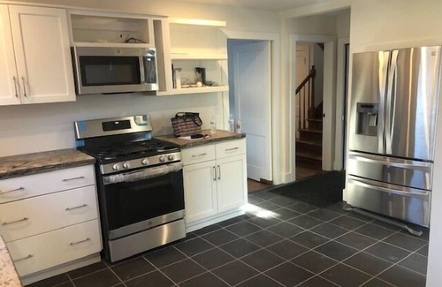 Hamilton House | Cozy Home Heart of the Village Near Golf & Colgate