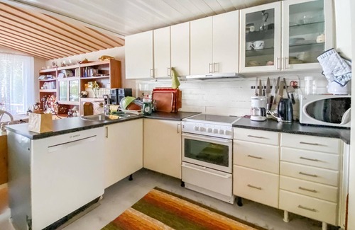 Aplared House | Cozy home in Aplared with WiFi