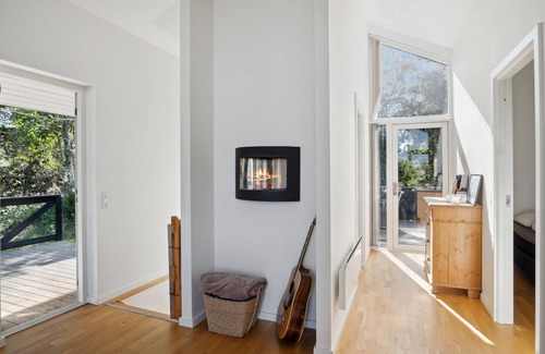Hvidbjerg Strand House | Cozy home in Børkop with WiFi