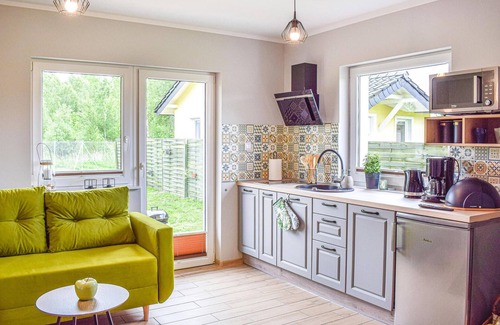 Darlowo House | Cozy home in Dabki with WiFi
