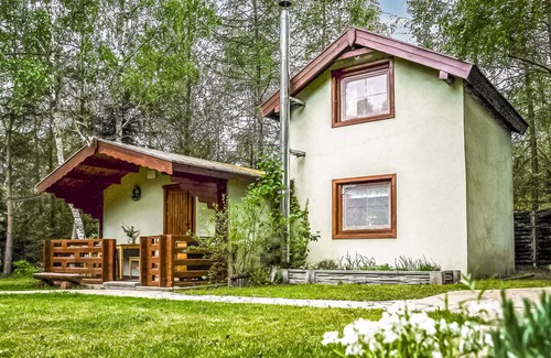 Biały Bor House | Cozy home in Drzonowo with sauna
