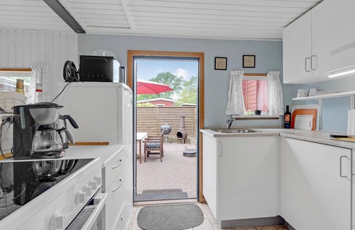 Faxe Ladeplads House | Cozy home in Faxe Ladeplads with WiFi