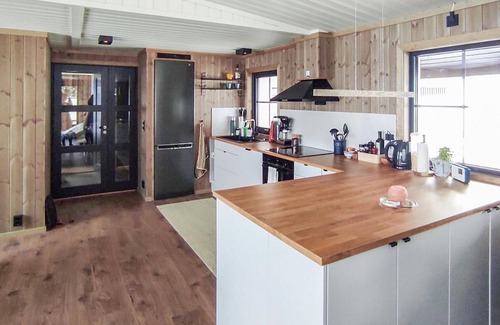 Gol Municipality House | Cozy home in Gol with kitchen