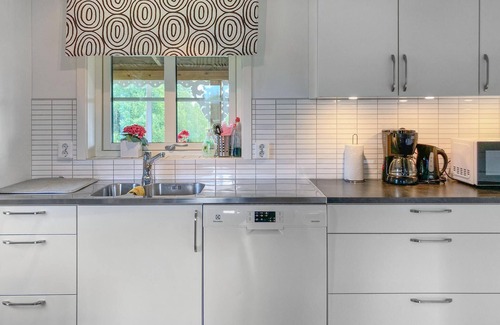 Hestra House | Cozy home in Hestra with kitchen