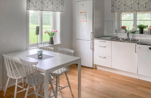 Hestra House | Cozy home in Hestra with kitchen