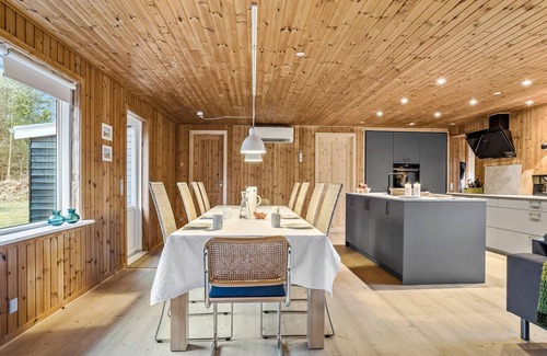 Bratten Strand House | Cozy home in Jerup with WiFi