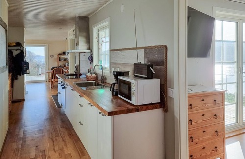 Kallekarr House | Cozy home in Kållekärr with WiFi