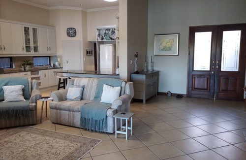 Hartbeespoort House | Cozy home in Pecanwood Golf Estatenn