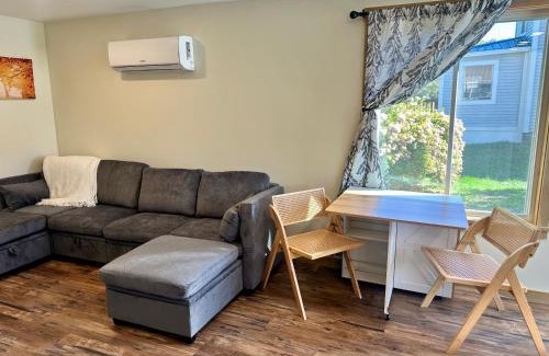 Pittsfield House | Cozy Home in Pittsfield