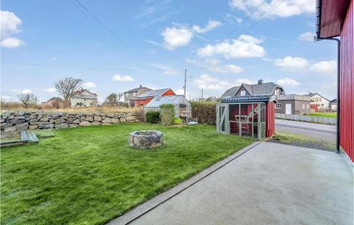 Farsund House | Cozy Home In Vanse With Kitchen