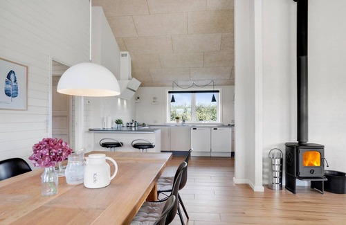 Agger House | Cozy home in Vestervig with WiFi