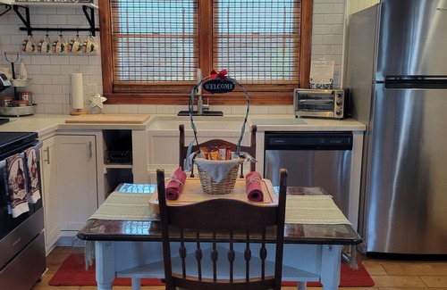 Ranson House | Cozy home near Casino, Breweries, Historical attractions, National Park & more