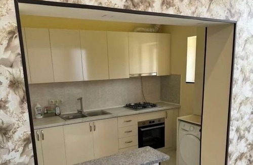 Erebuni House | Cozy Home, remodeled 3bedroom.