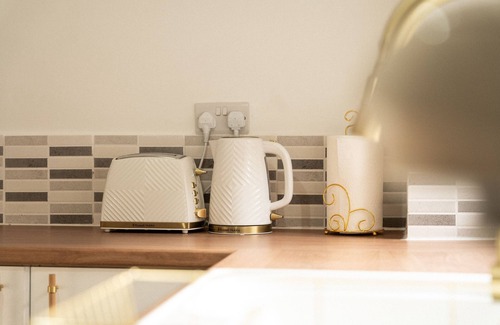 Spennymoor House | Cozy Home with 1Gb Wi-Fi near Durham & Darlington