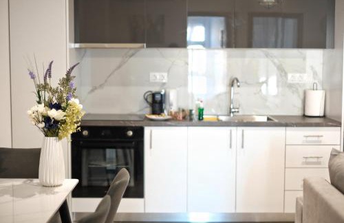 Moschato-Tavros Apartment | Cozy Home With Cooking