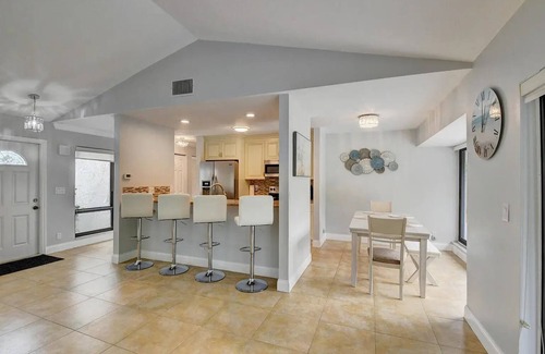 Tropic Palms House | Cozy home with new pool. Great location. 1 mile to beach. Close to main streets.