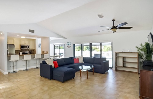 Tropic Palms House | Cozy home with new pool. Great location. 1 mile to beach. Close to main streets.