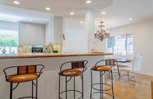 North Hollywood House | Cozy Home with Pool and Jacuzzi Minutes from Universal Studios