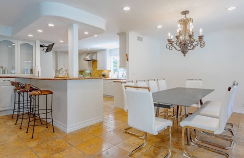 North Hollywood House | Cozy Home with Pool and Jacuzzi Minutes from Universal Studios