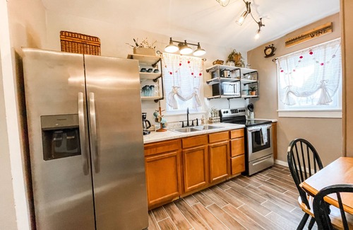 Nashville House | Cozy home with the right amenities for your visit to our sweet town.