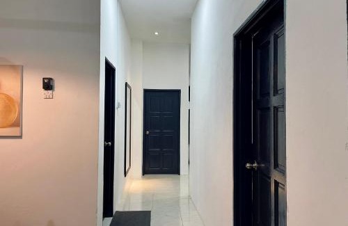 Kampong Raja House | Cozy Homestay with Netflix 5min to Keluang Beach
