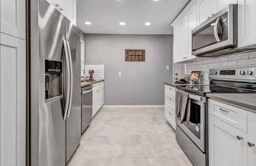 Allendale Area House | Cozy Hot Tub Escape - Pool Table & Home Theater