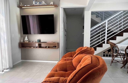 Meia Praia House | Cozy House with Heated Pool, Beach 180m away, Billiards, Beto Carrero
