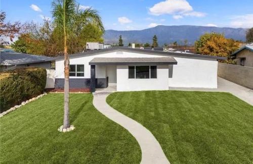 Glendora Villa | cozy house 4 bedrooms 2 baths