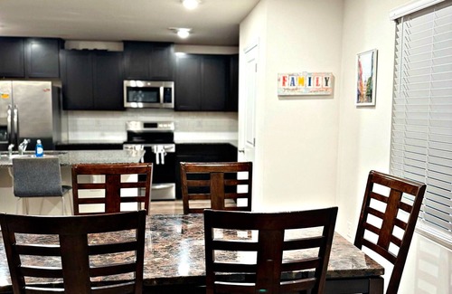 Charlotte House | COZY HOUSE A FEW MINUTES FROM THE CITY CENTER