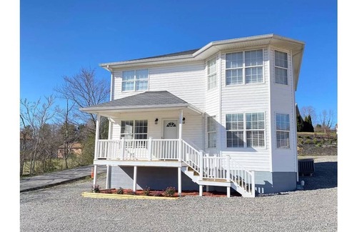 Princeton House | COZY HOUSE NEAR WINTERPLACE