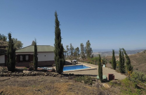Arenas House | Cozy House with Private Pool (Lago)