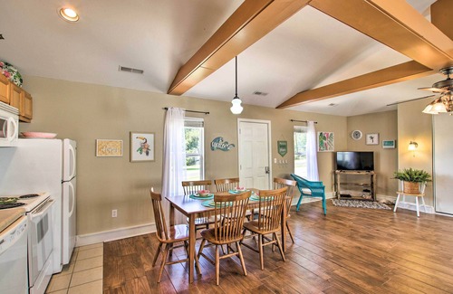 Ironton Cabin | Cozy Ironton Cabin w/Shared Pool & Private Patio!