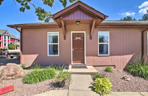 Ironton House | Cozy Ironton Cabin with Shared Pool and Private Patio!