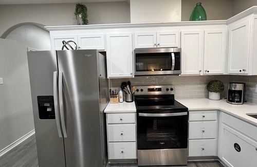 Del Mar House | Cozy jewel near Downtown!