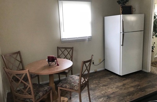 Charleston House | Cozy kanawha city home - Walk to CAMC Hospital
