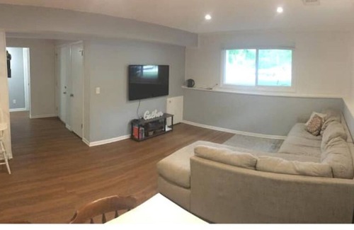 Kentwood Condo | Cozy Kellogg’s