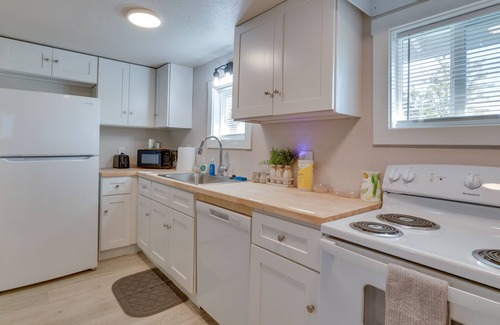 Lafayette House | Cozy Lafayette Townhome Rental Near Parks & River