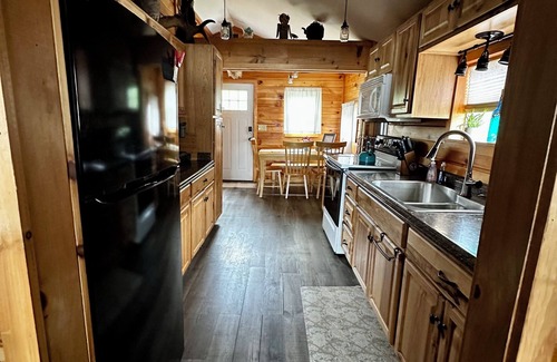 Glenburn Cabin | Cozy Lake Front Cabin minutes to Bangor and the University of Maine