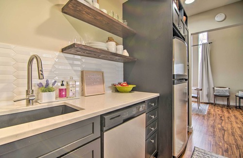 Lake Geneva Condo | Cozy Lake Geneva Retreat with Year-Round Views!