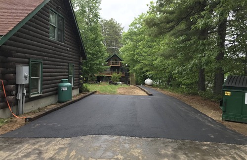The Bays Cabin | Cozy Lake Ossipee All Season Cabin