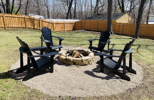 Mound House | Cozy Lake View Home with Beautiful Sunsets