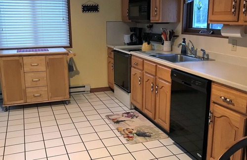 Jonas House | Cozy Lakefront Chalet w/Hot Tub, Gameroom & Outdoor Fire Pit!
