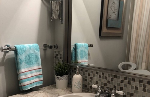 Halifax County House | Cozy lakefront retreat - weekly and short term.