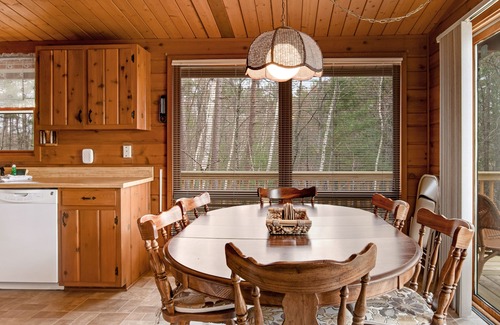 Lac du Flambeau House | Cozy lakefront cabin in the heart of Wisconsin's Northwoods with canoe & kayak