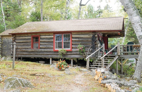 Jackman Cabin | Cozy Lakeside Cabin – Your Private Island Retreat