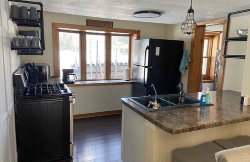 Rhinelander Cottage | Cozy Lakeside home, 3bd,/2 br, great fishing and beautiful sunrises!