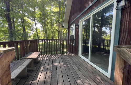 Germfask Cabin | Cozy Lakeview cottage - Ideal ice fishing, snowmobiling