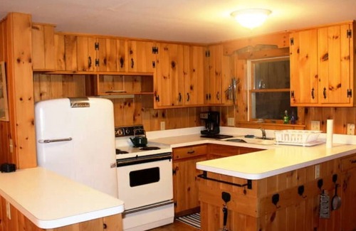 Brooklin House | Cozy Little Carriage House with Spectacular Sunsets at The Rockbound House