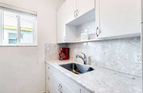 Little Havana Apartment | Cozy Little Havana Apt/Centrally located