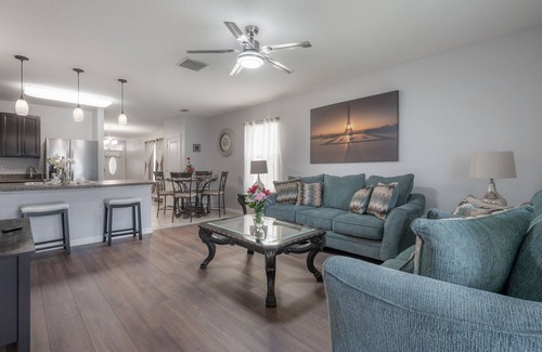 Sun City Center House | Cozy Little Home